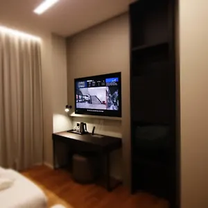 boutique-hotel-adelar.hotels-in-tirana.com/